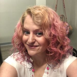 Meet your Posher, Lindsey